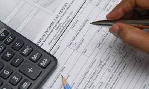 1,40,139 taxpayers disclosed income above Rs. 1 crore in AY 2017-18